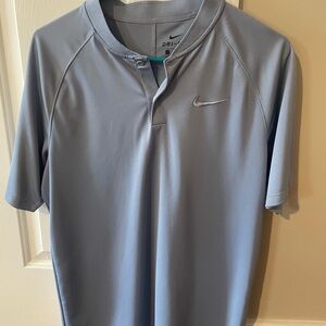 Nike men’s golf polo tshirt.